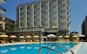 Hotel Mediterranee Pietra Ligure